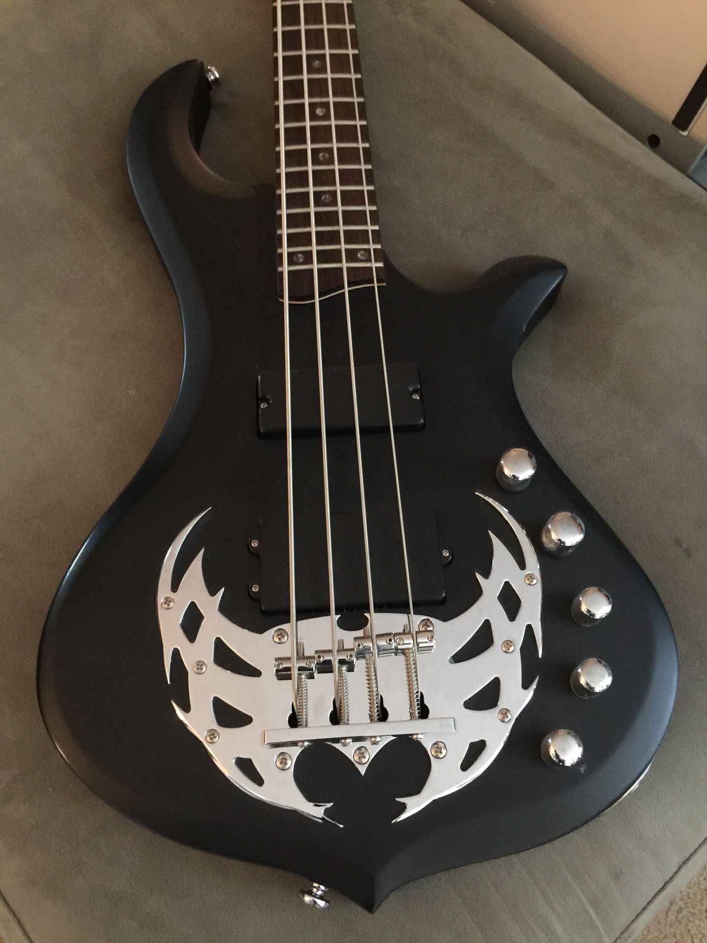 Traben Array 4 Bass Guitar