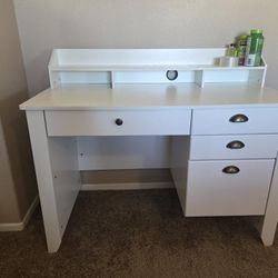Move Out Desk On Sale