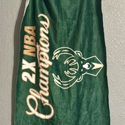 NBA Bucks 2x Champions Towel
