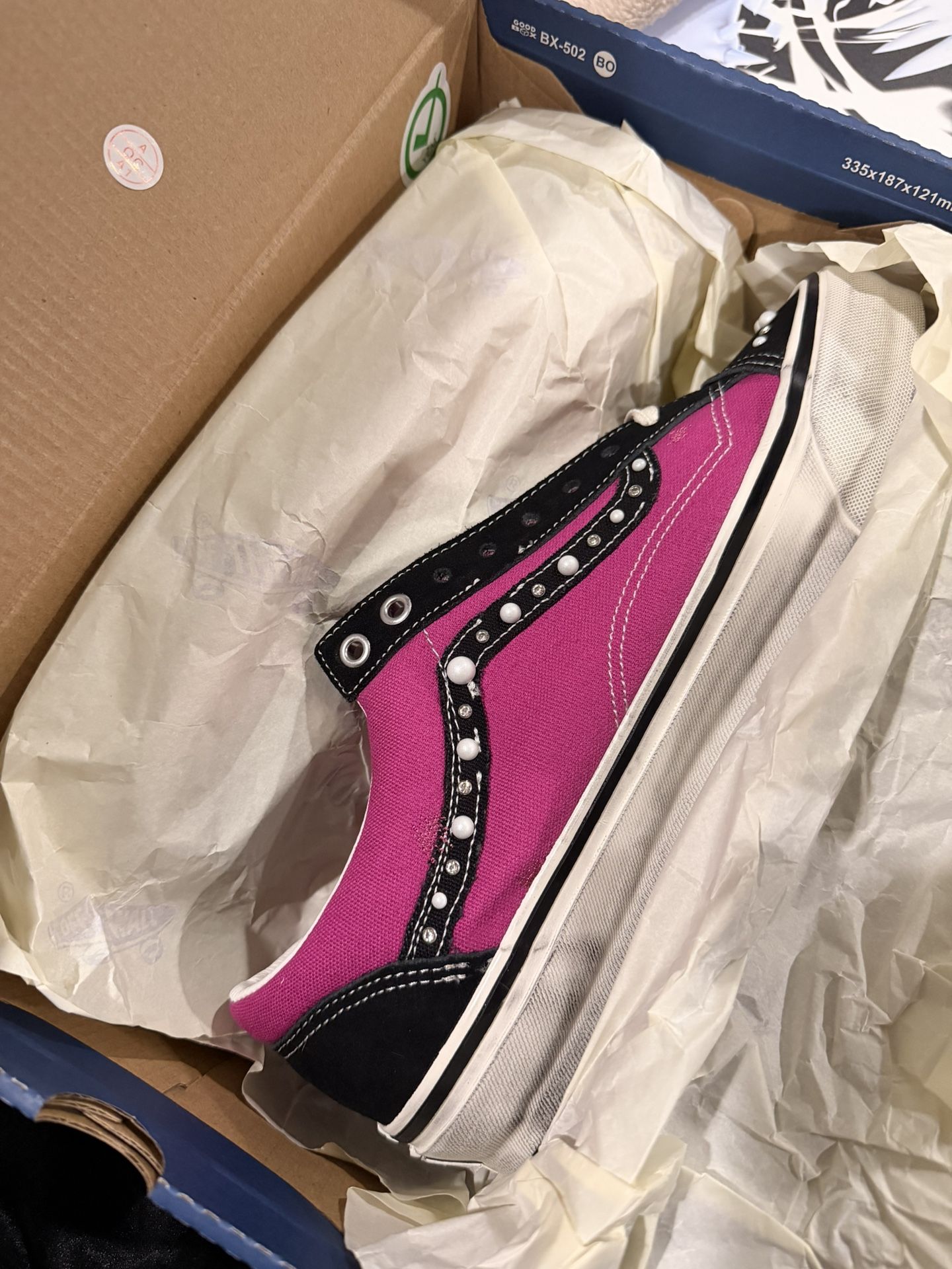 Vans Fuschia Penalized Size 10.5 Brand New 