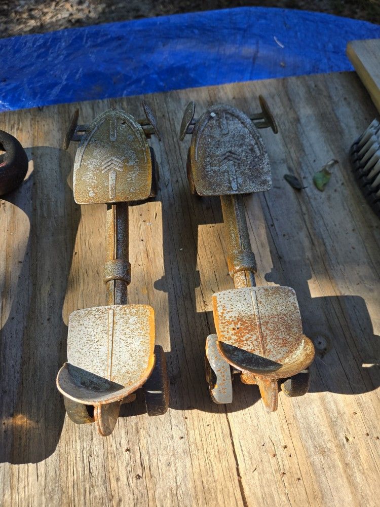 Antique Skates