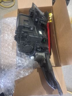 2025 kia seltos headlight  right side
