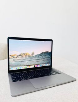 MacBook Air 13 inch 2020 8Gb Ram 256Gb Storage