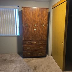dresser 4ftx6ft