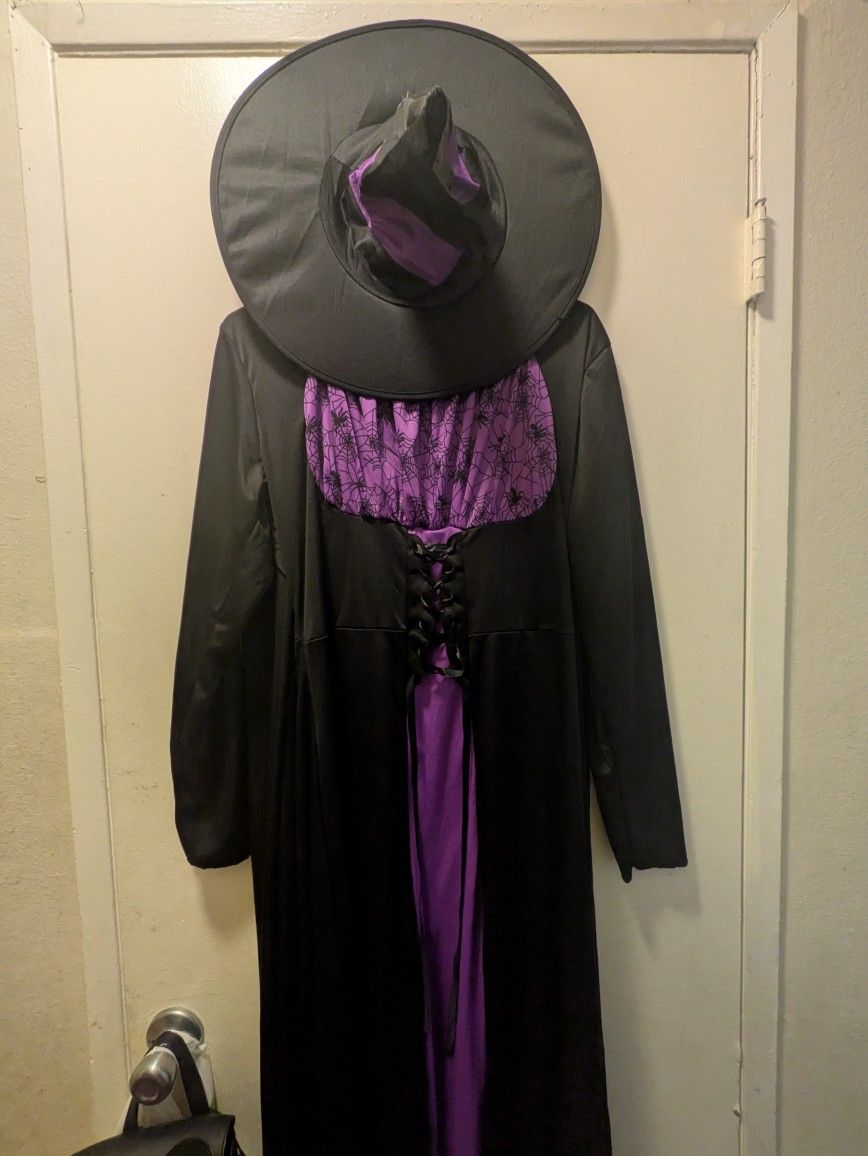 Women's Witch Costume