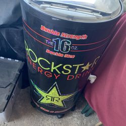 Rock Star Rolling Ice Chest.   GREAT DEAL