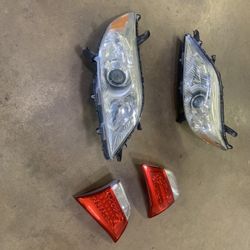 2012 Toyota Sienna Headlights And Inners Taillights 