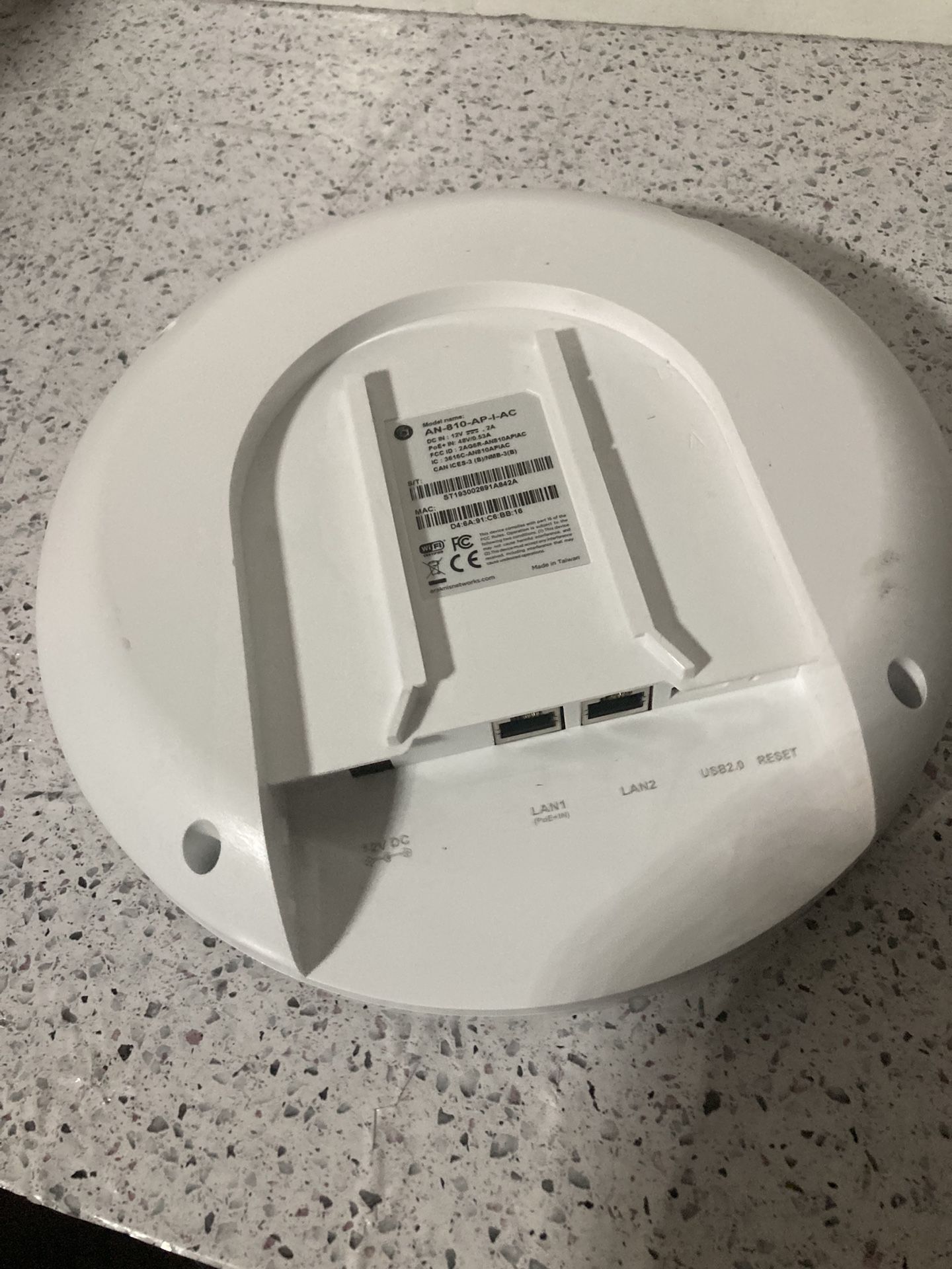 Araknis Network 810 Series Indoor Wireless Access Point for Sale in