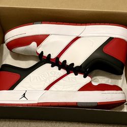 Nike Air Jordan NU Retro 1 Low Size 7Y