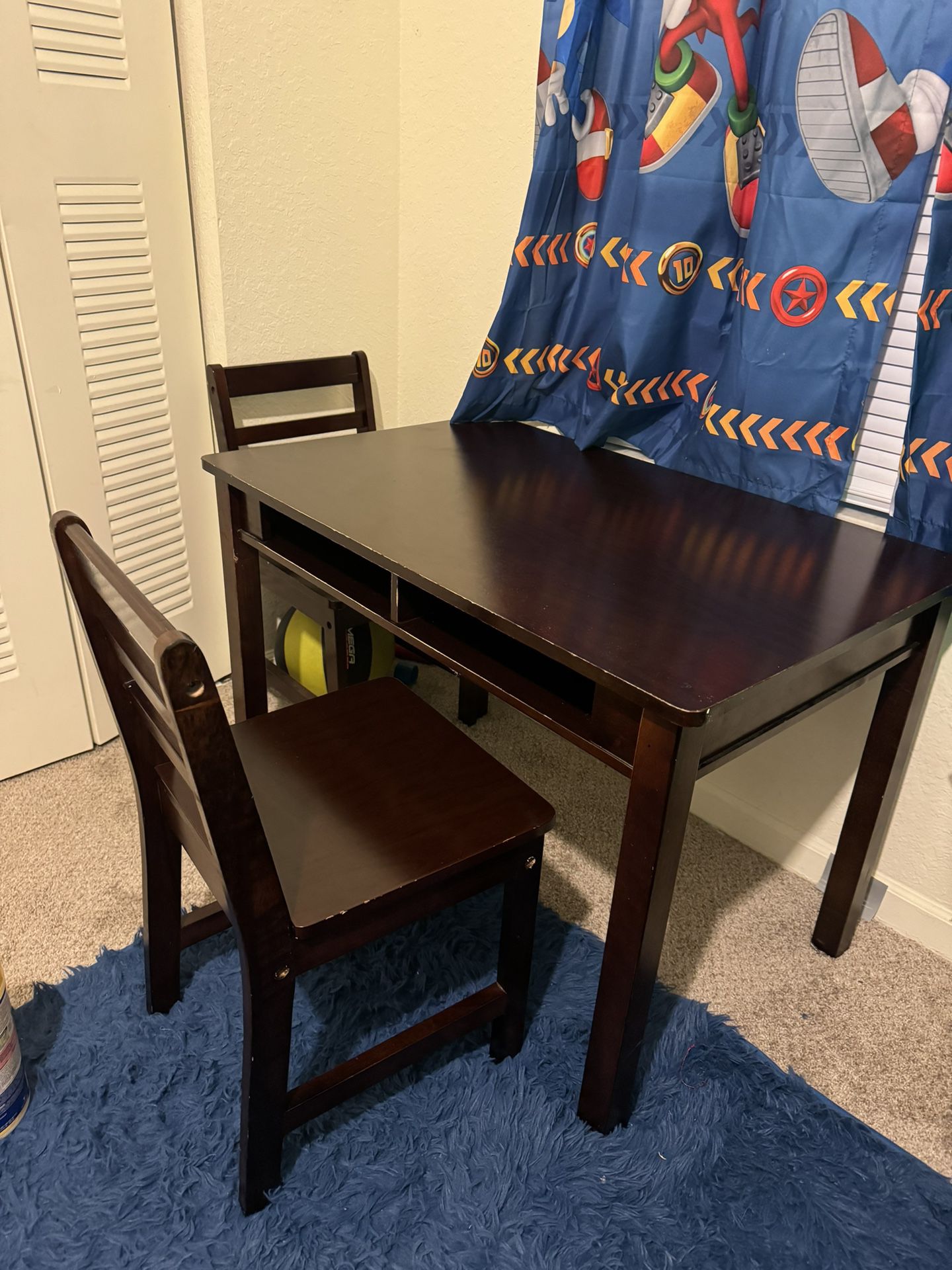 Desk With Two Chair 