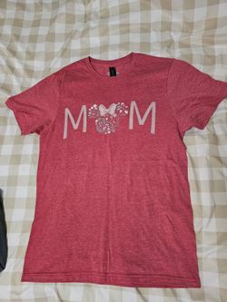 Disney "MOM" Shirt 