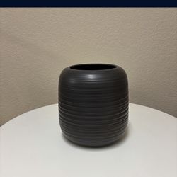 One New Black Ribbed Ceramic Nima Vase Planter Pot From Crate & Barrel
