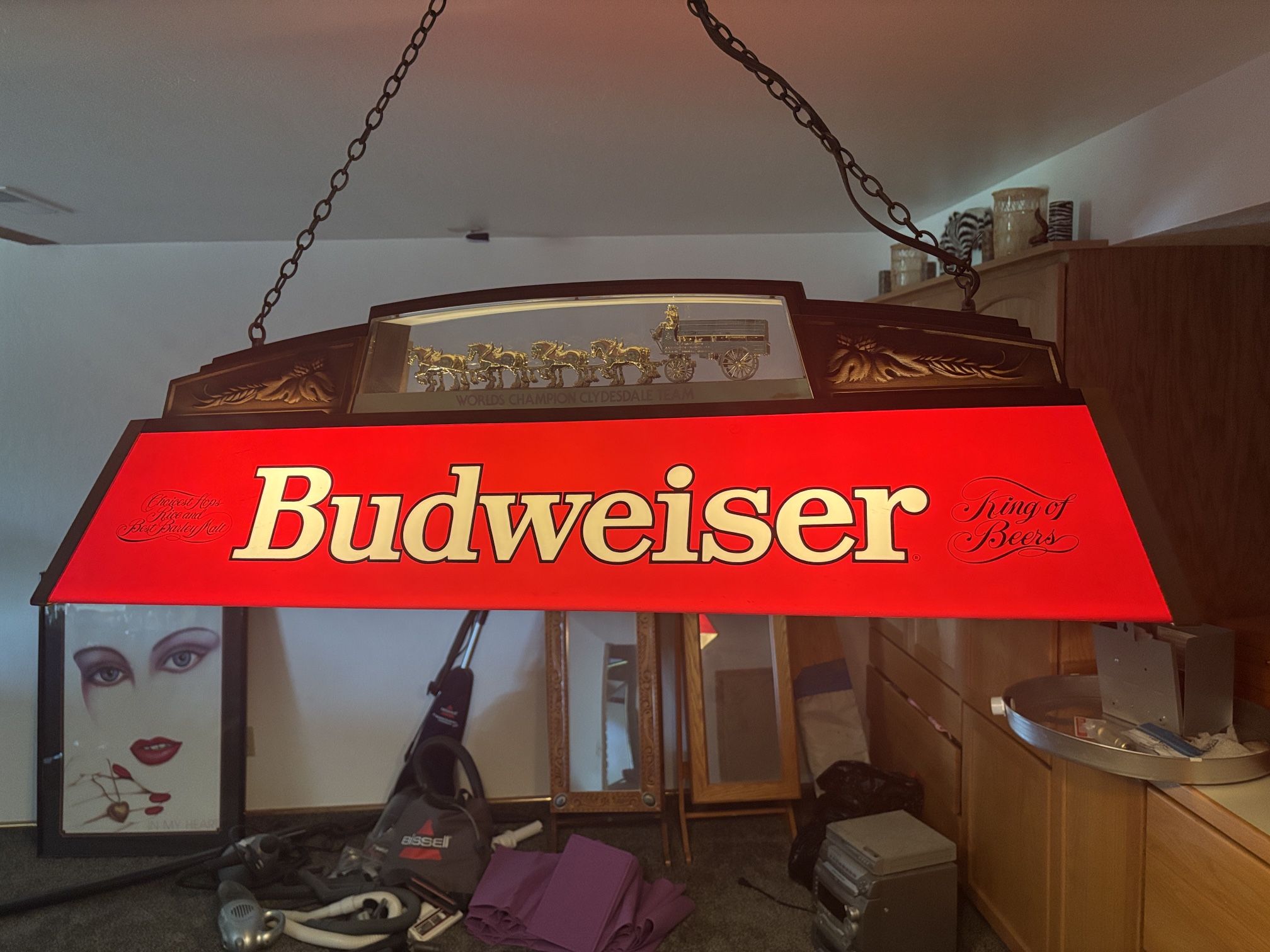 VINTAGE BUDWEISER CLYDESDALE POOL TABLE OVERHEAD LIGHT