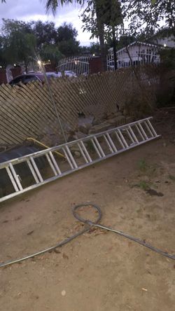 Aluminum Extension Ladder