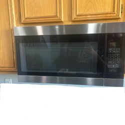 Microwave Oven