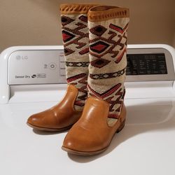 Southwestern Tapestry Textile Boots Size 5.5
