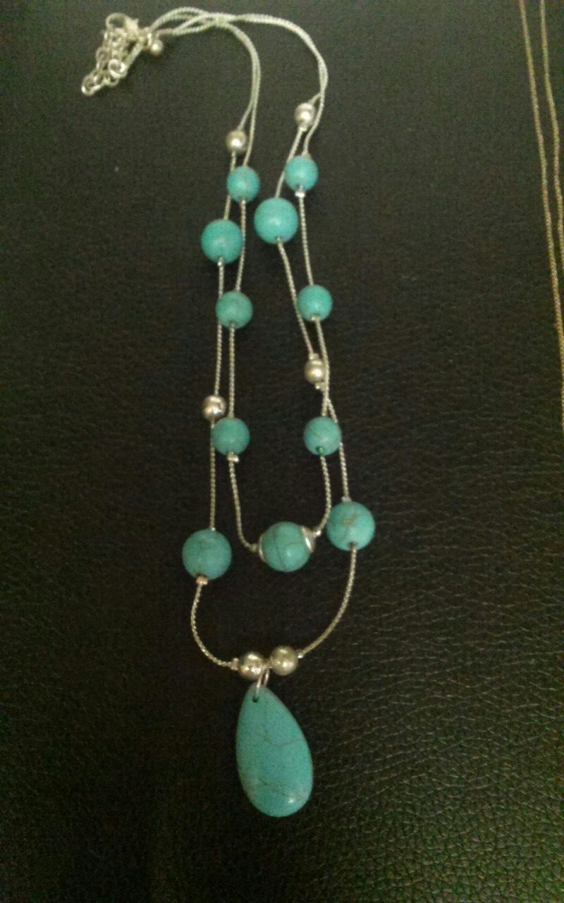 Silver and turquoise color fashion necklace