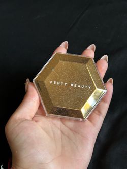 FENTY MAKEUP