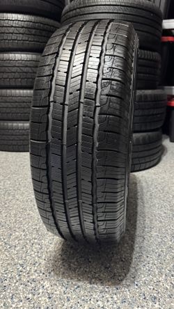 225/60/17 GOODYEAR RELIANT