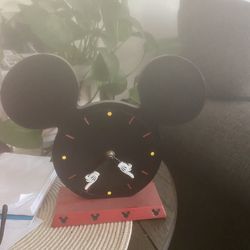 Mickey Clock