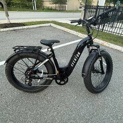 Aventon Adventure 2 Large E-bike