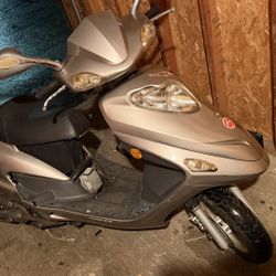 2007 Sunl 150cc Scooter 