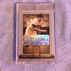Authentic Maury Wills autograph