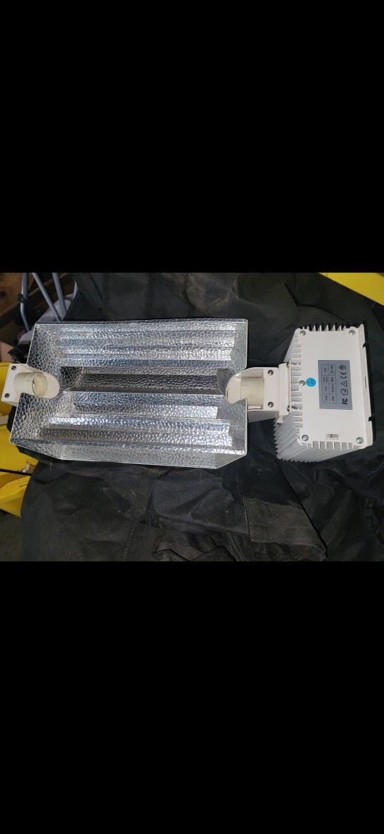 630w CMH (Ballast Attached Multi Avail)