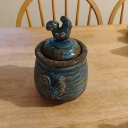 Blue Farmhouse Rooster Canister Shower