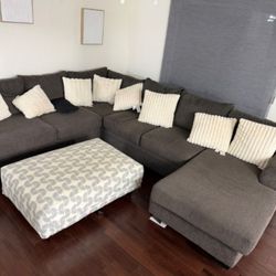 Sectional Couch 