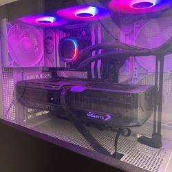Skytech Gaming PC RTX 5070 Ti Ryzen 7 9800X3D