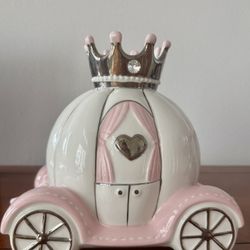 Baby Aspen Ceramic Porcelain Princess Carriage Piggy Bank, for A Baby Shower or Baby Girl Room Decor, Pink/Silver/White In excellent condition