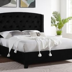 King Black Tufted Bed