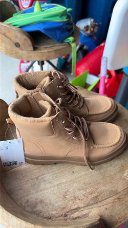 H&M Boys Boots Size 2.5 NEW