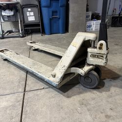 Pallet Jack 