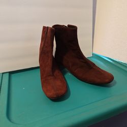 Ladies Suede Boots