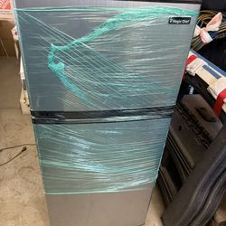 Magic Chef Freezer And Fridge - New