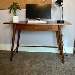 Mid Century Modern Style Desk With Task Lamp