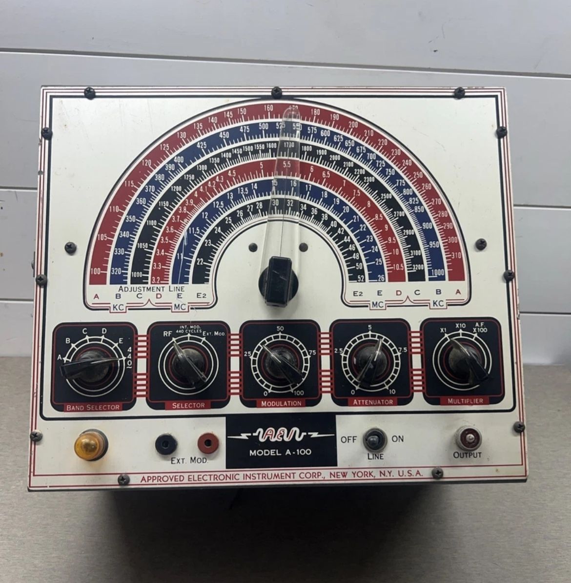 Vintage AEI Approved Electronic Instrument Corp A-100 Signal Generator Tube A100
