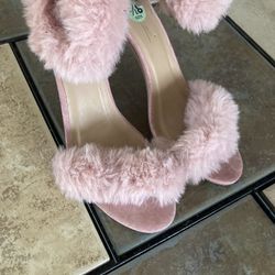 Women Pink Furry Heels