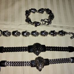 Bracelets 