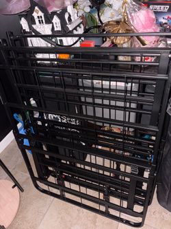 Two black Metal bed frames, GUC 80.00$ obo for both, pick up in west palm beach