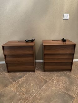 Set of dressers