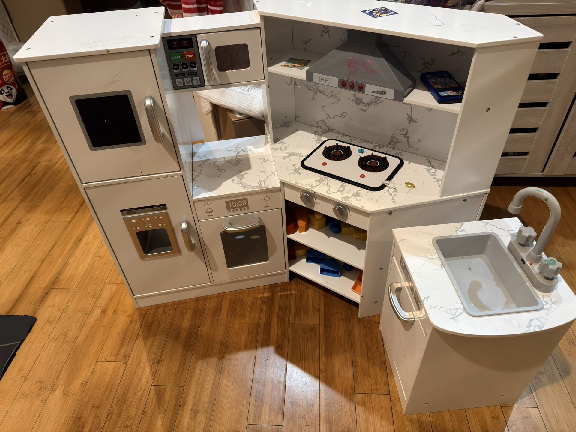 kids kitchen