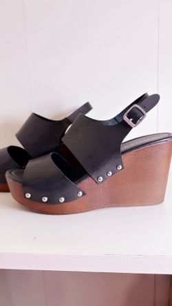 Madden Girl Black Wedge Platform Sandals