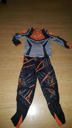 motocross MSR pants size 28 youth and fox short...Still in good condition!