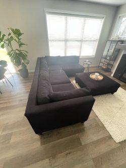 Large 6 Seater Sectional Sofa + Ottoman - Excellent Condition