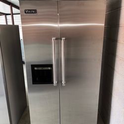 Stainless Steel Viking 42inch wide Fridge and Freezer