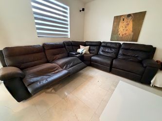 Sectional 5 seats L-shaped Couch (3 Recliners)