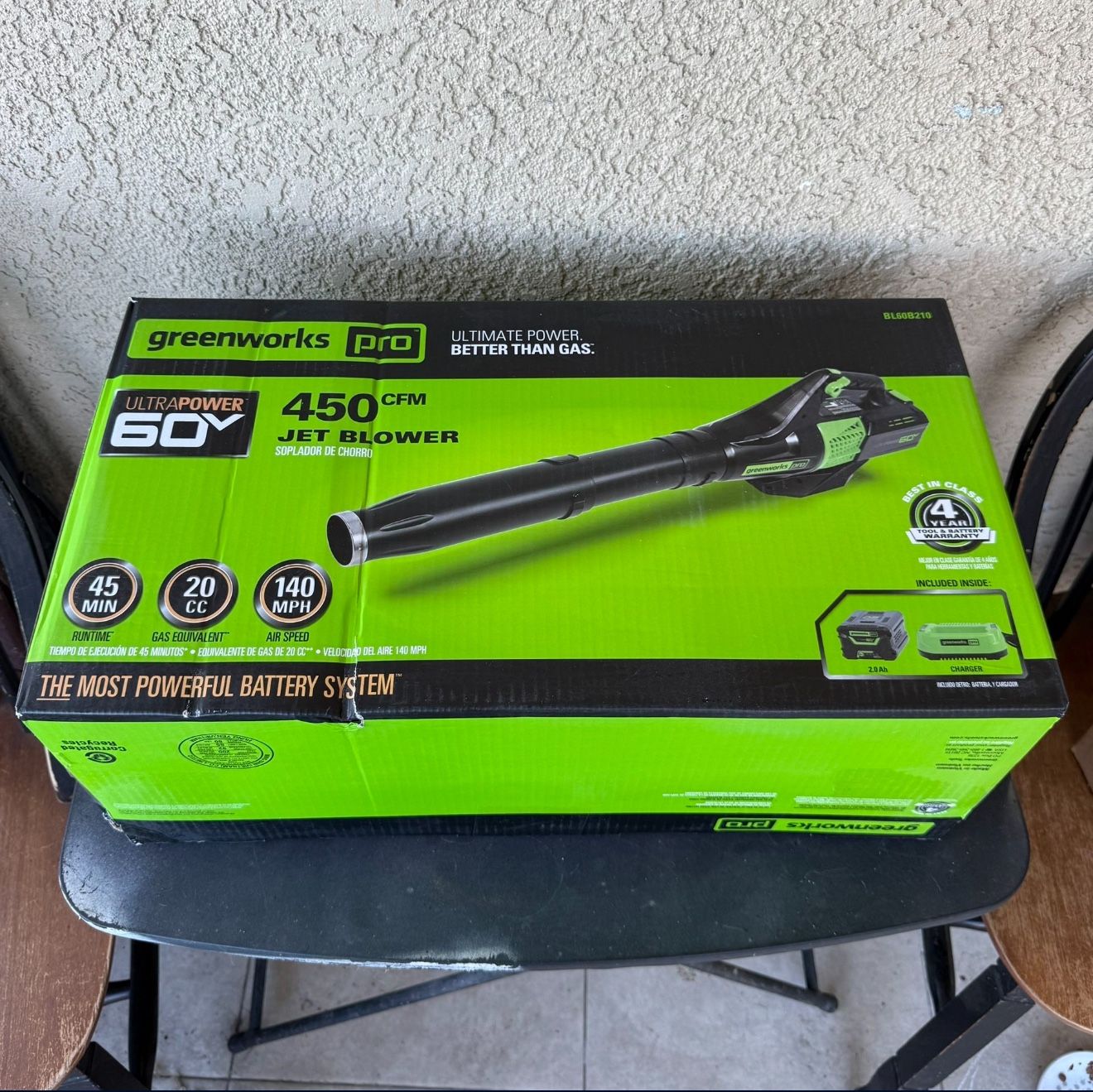 Greenworks 60V 450 CFM Cordless Leaf Blower, 2.0 Ah Battery and Rapid Charger